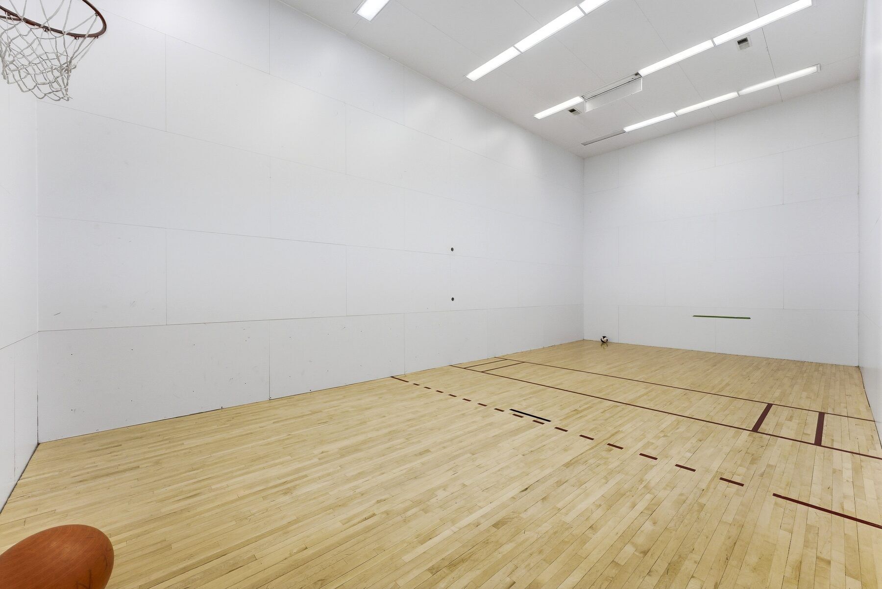 Swiss Oaks indoor sport court amenity in Midway Utah